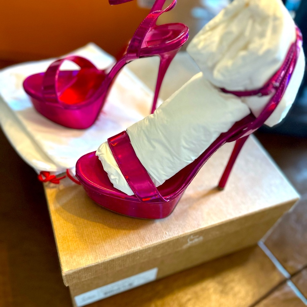 Brand New!!! Never Worn! Christian Louboutin Queen Alta 150 Patent Psychic Fuxia